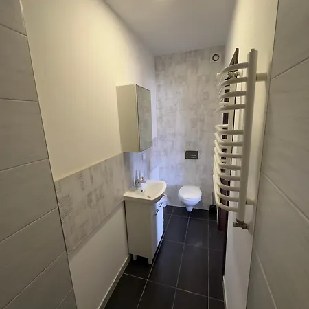 Browar Goscinne W Centrum Miasta Na Starowce, Self Check In 24h, Fv, Tv Smart, Darmowe Wi-fi, Parking, W Sasiedztwie Restauracji I Kawiarni, Uslugi Escort Zakazane * Starogard Gdański