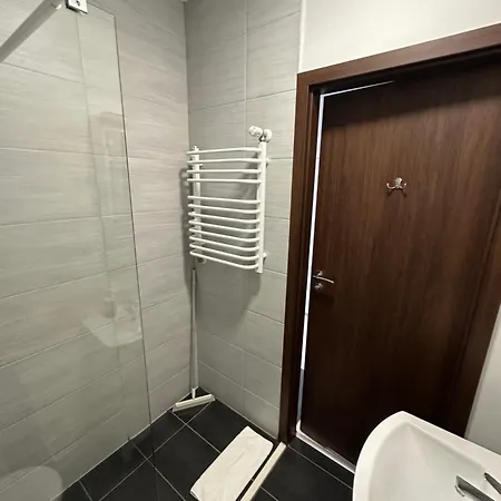 Browar Goscinne W Centrum Miasta Na Starowce, Self Check In 24h, Fv, Tv Smart, Darmowe Wi-fi, Parking, W Sasiedztwie Restauracji I Kawiarni, Uslugi Escort Zakazane