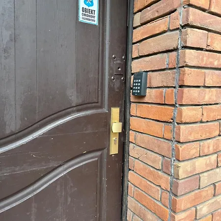 Browar Goscinne W Centrum Miasta Na Starowce, Self Check In 24h, Fv, Tv Smart, Darmowe Wi-fi, Parking, W Sasiedztwie Restauracji I Kawiarni, Uslugi Escort Zakazane