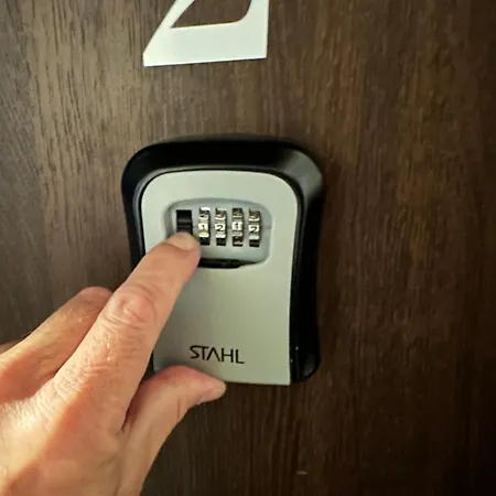 Browar Goscinne W Centrum Miasta Na Starowce, Self Check In 24h, Fv, Tv Smart, Darmowe Wi-fi, Parking, W Sasiedztwie Restauracji I Kawiarni, Uslugi Escort Zakazane *