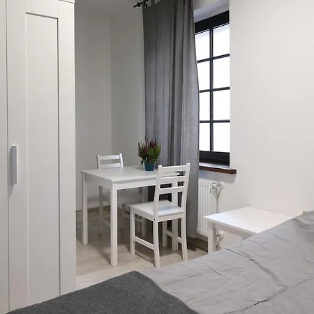 Villa Browar Goscinne W Centrum Miasta Na Starowce, Self Check In 24h, Fv, Tv Smart, Darmowe Wi-fi, Parking, W Sasiedztwie Restauracji I Kawiarni, Uslugi Escort Zakazane *